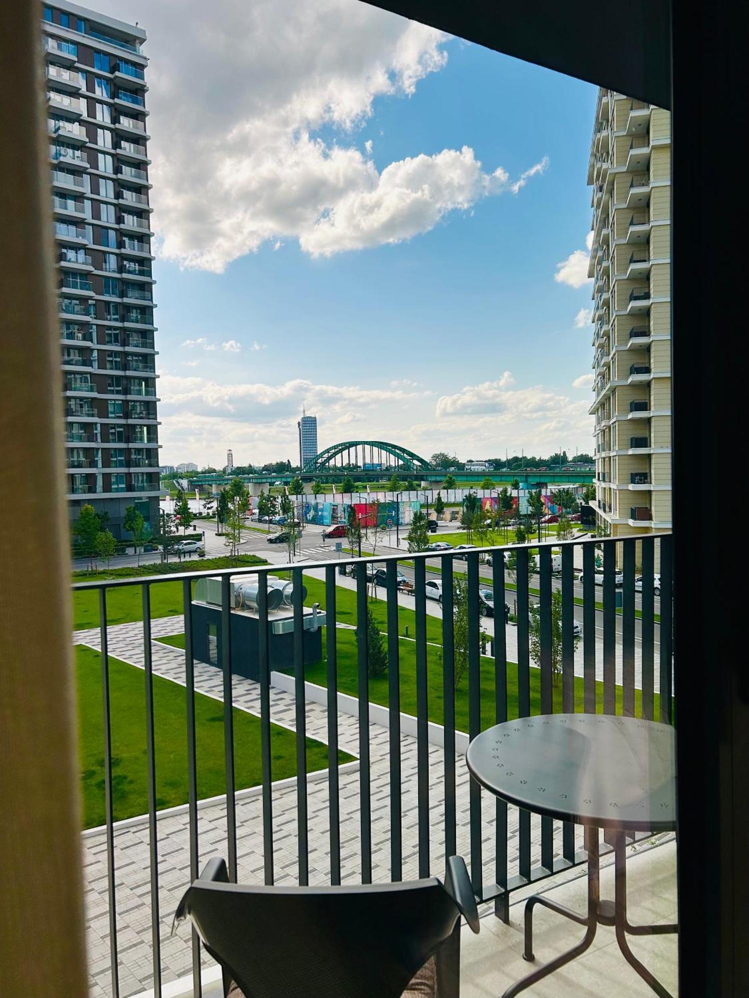 Luxury Waterfront View - BW Apartment River View Belgrado Exterior foto